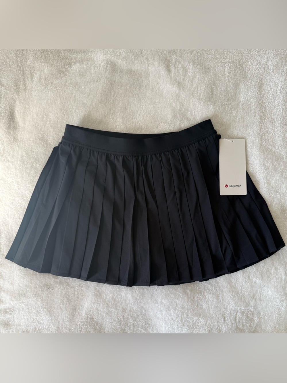 Lululemon High-Rise Pleated Tennis Skirt Black Size 8 NWT